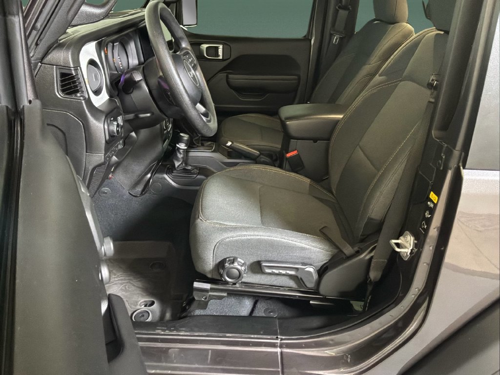 Certified 2024 Jeep Wrangler Sport AWD/4WD image 15