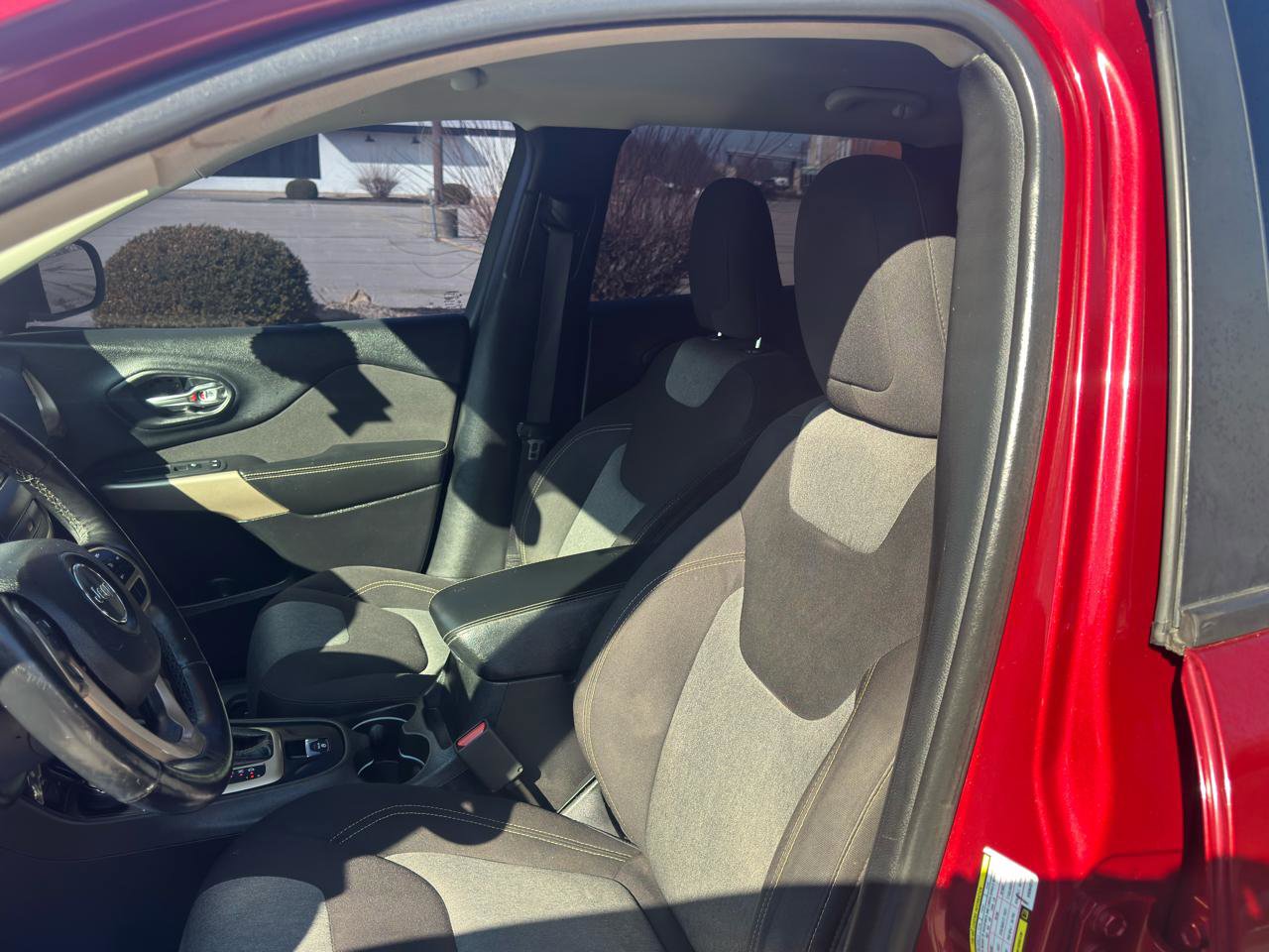 Used 2017 Jeep Cherokee Sport w/ Cold Weather Group image 14