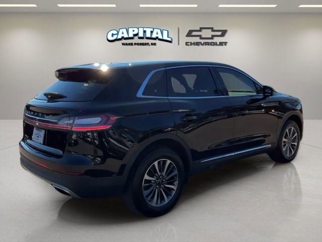 Used 2023 Lincoln Nautilus Standard w/ Premium Package image 5