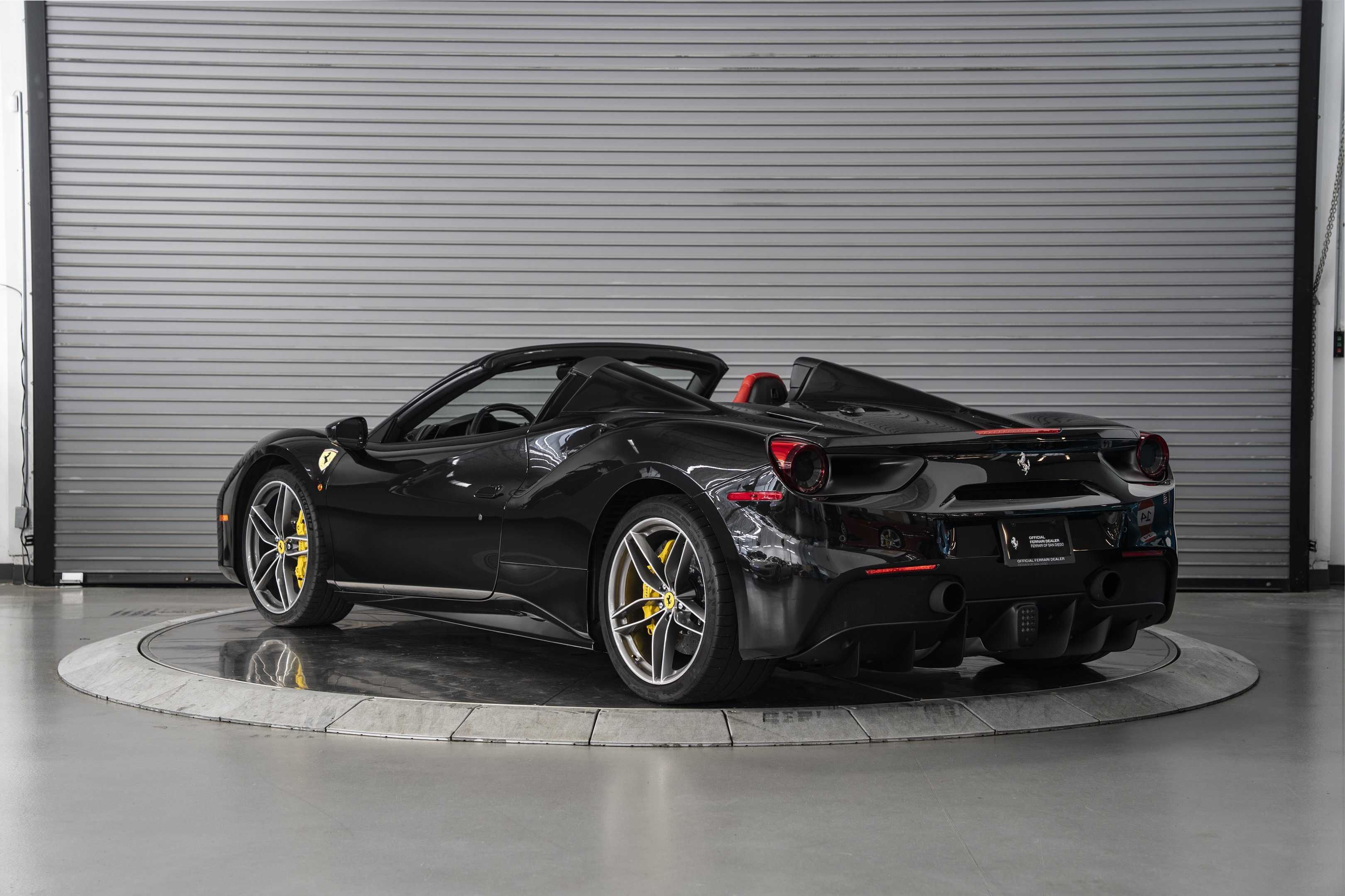 Used 2016 Ferrari 488 Spider RWD image 3