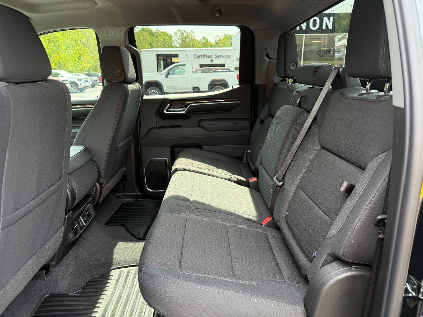 New 2026 GMC Sierra 1500 Elevation image 16