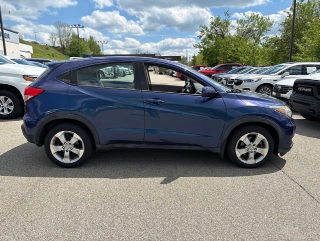 Used 2016 Honda HR-V LX image 6