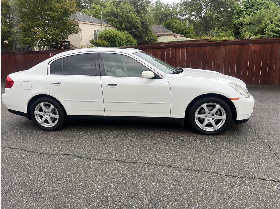 Used 2004 INFINITI G35 x Sedan AWD/4WD image 8