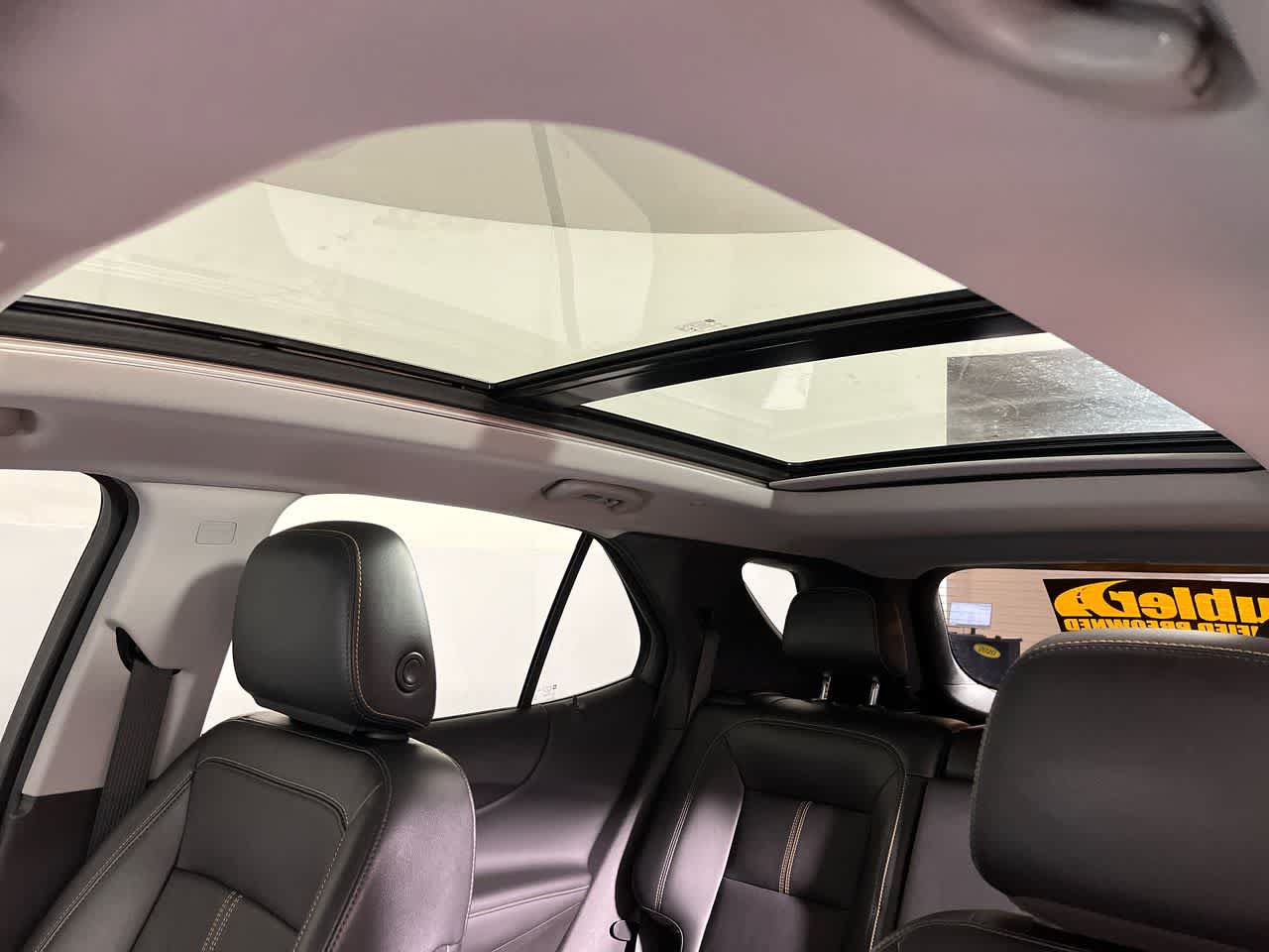 Used 2022 Chevrolet Equinox Premier AWD/4WD image 25
