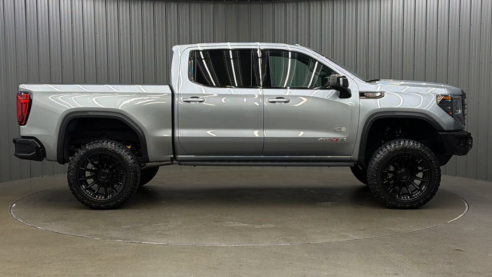 Used 2026 GMC Sierra 1500 AT4X AWD/4WD image 6