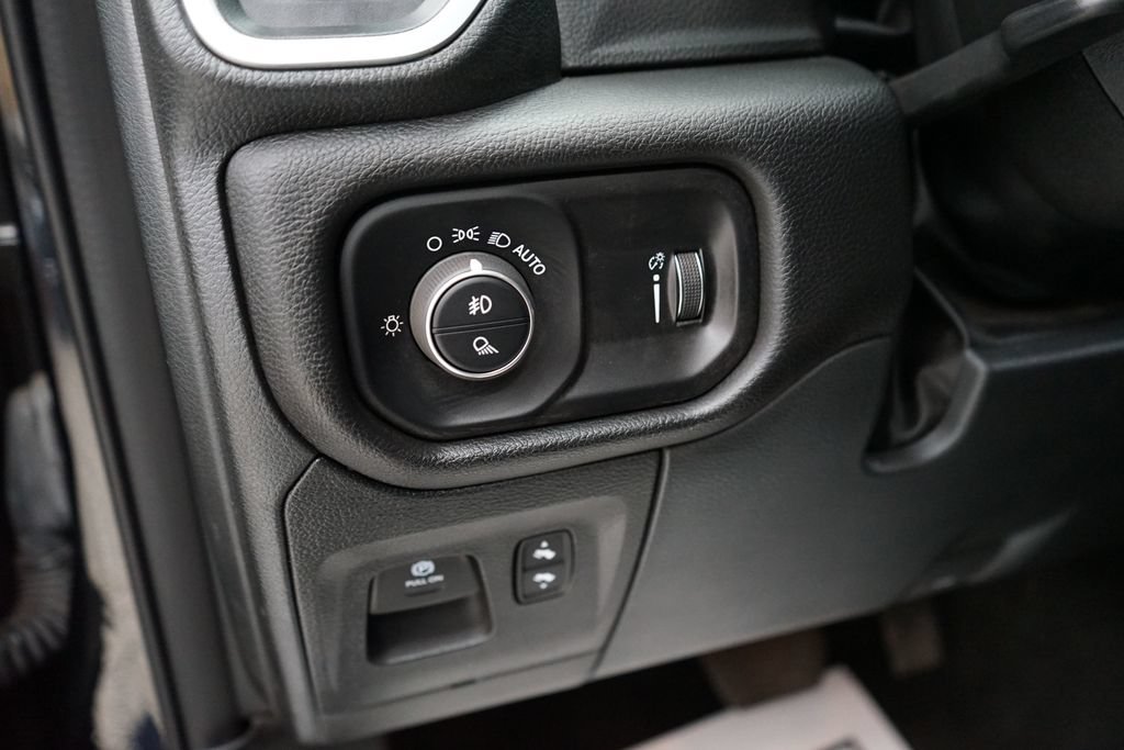 Used 2022 RAM 1500 Big Horn AWD/4WD image 27