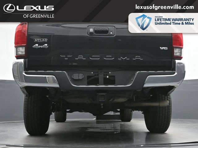 Used 2021 Toyota Tacoma SR5 AWD/4WD image 13