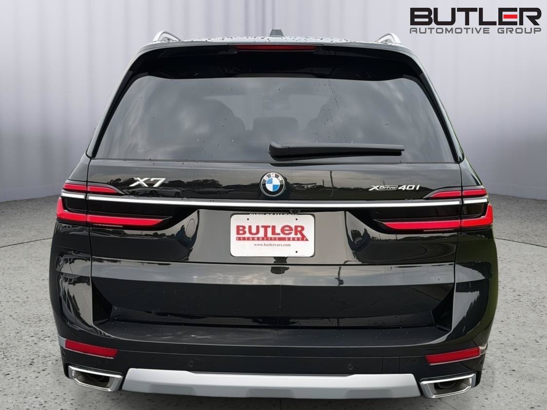 Used 2026 BMW X7 xDrive40i AWD/4WD image 5