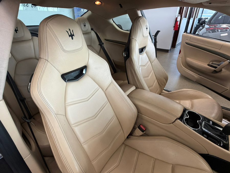 Used 2013 Maserati GranTurismo Sport RWD image 33