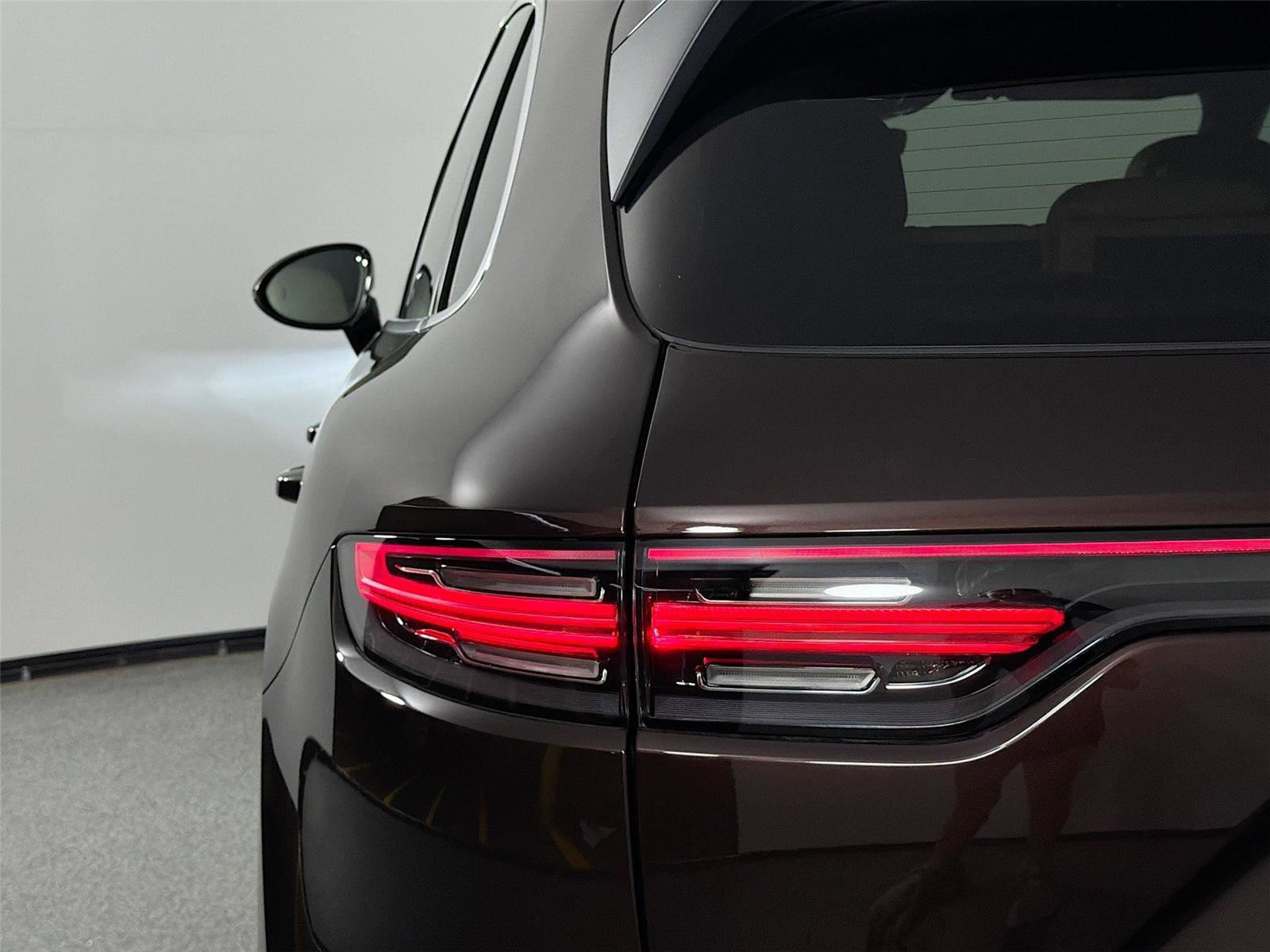 Certified 2022 Porsche Cayenne GTS AWD/4WD image 16