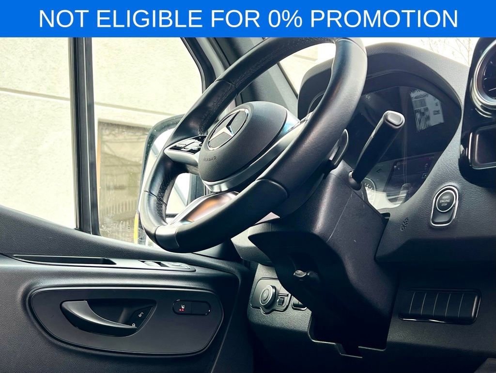 Used 2025 Mercedes-Benz Sprinter 2500 image 21