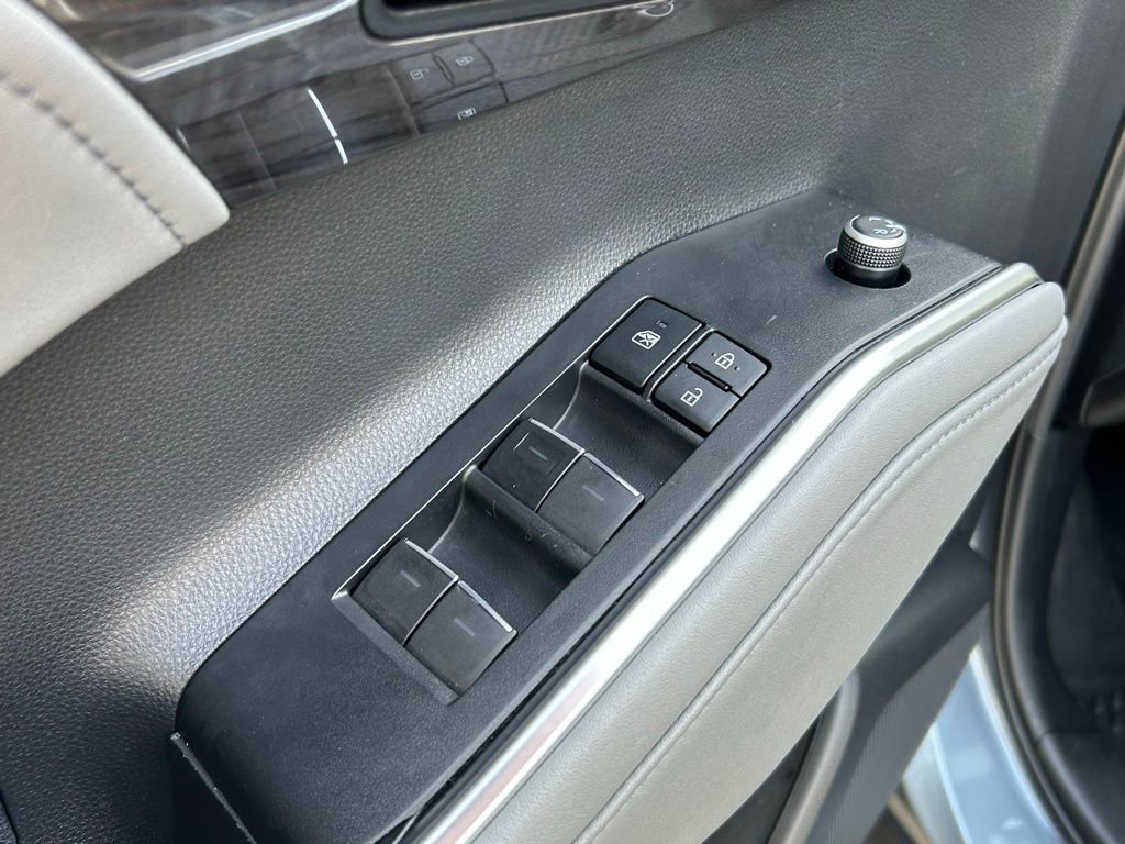 Used 2021 Toyota Highlander Limited image 26