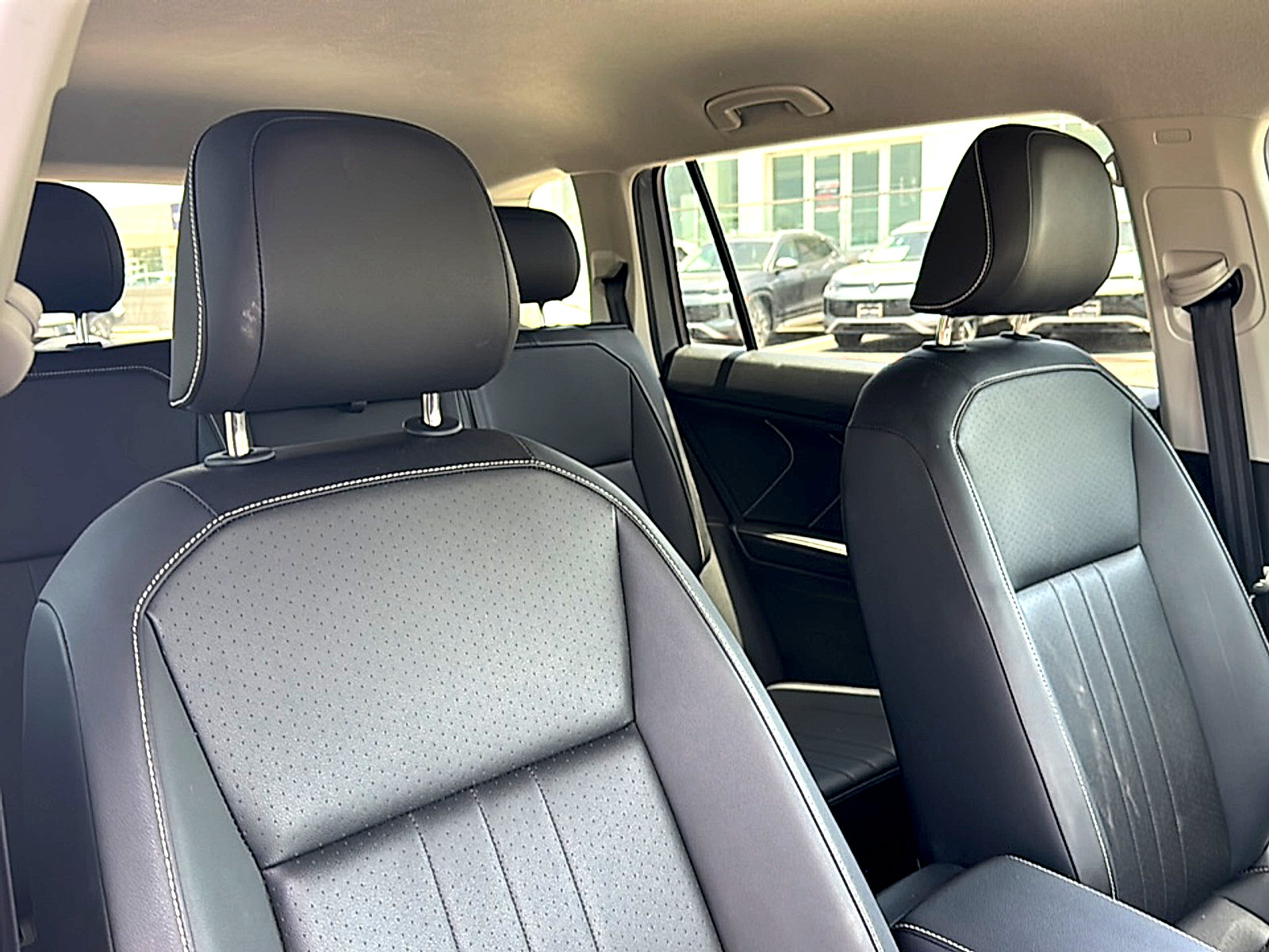 Used 2023 Volkswagen Tiguan SE FWD image 23