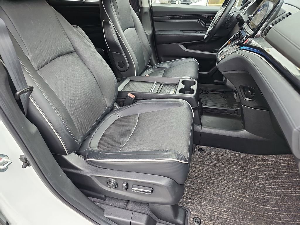 Used 2022 Honda Odyssey Elite image 11