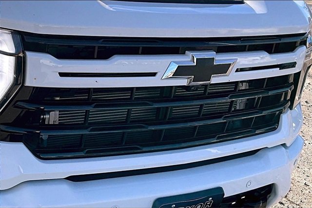 Used 2024 Chevrolet Silverado 2500 LTZ w/ LTZ Plus Package image 34