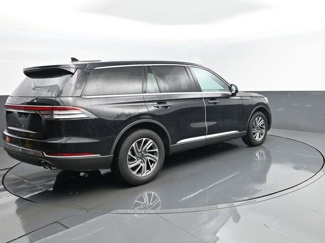 Used 2023 Lincoln Aviator AWD image 26