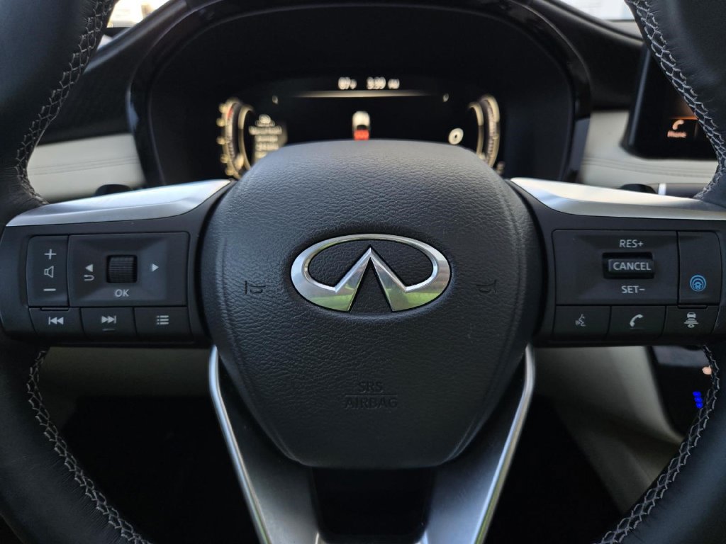 Used 2023 INFINITI QX60 Sensory w/ Vision Package AWD/4WD image 26
