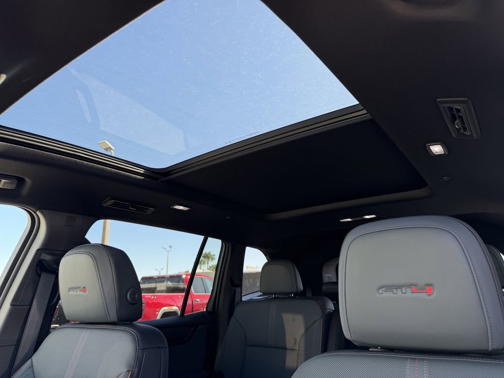 New 2026 GMC Acadia AT4 w/ Luxury Package AWD/4WD image 22