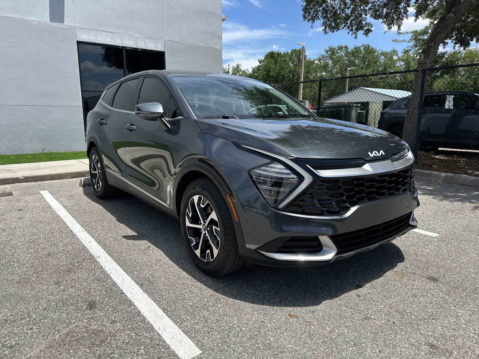 Used 2024 Kia Sportage EX FWD image 11