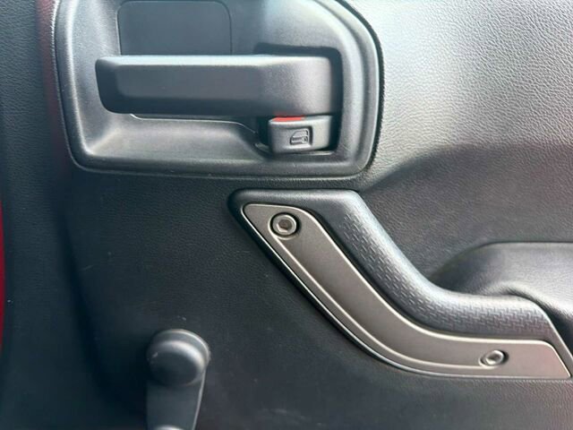 Used 2017 Jeep Wrangler Unlimited Sport w/ Connectivity Group image 21