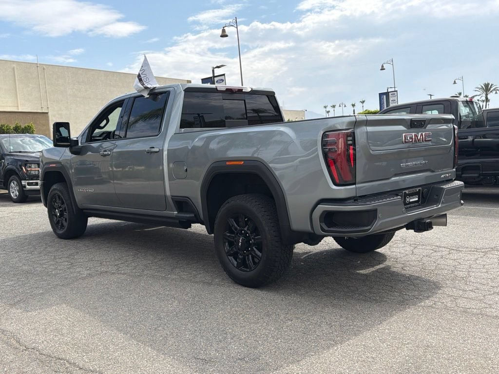 Used 2024 GMC Sierra 2500 AT4 w/ AT4 Premium Plus Package AWD/4WD image 8