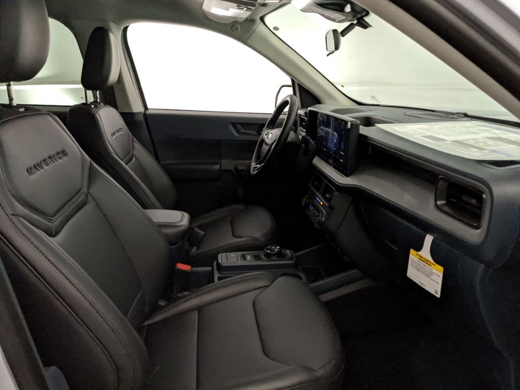 New 2026 Ford Maverick Lariat w/ Black Appearance Package image 26