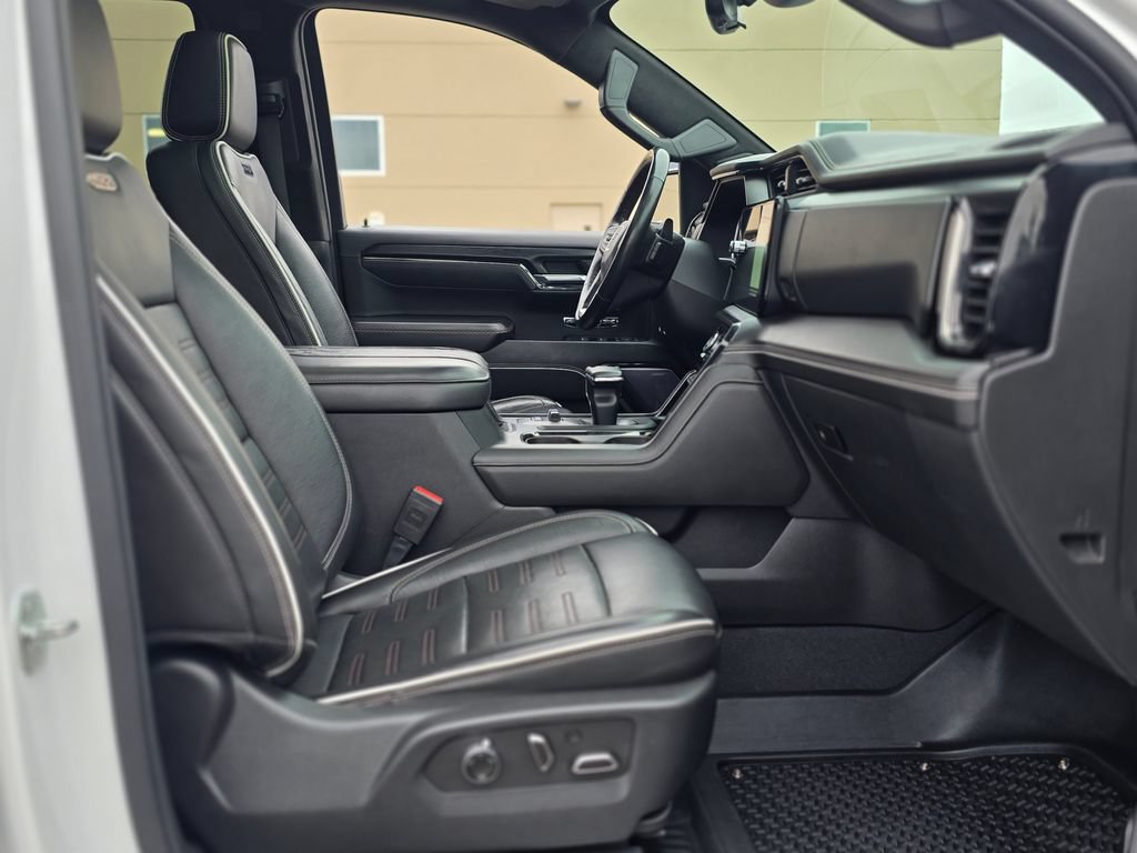 Used 2023 GMC Sierra 1500 AT4X AWD/4WD image 10