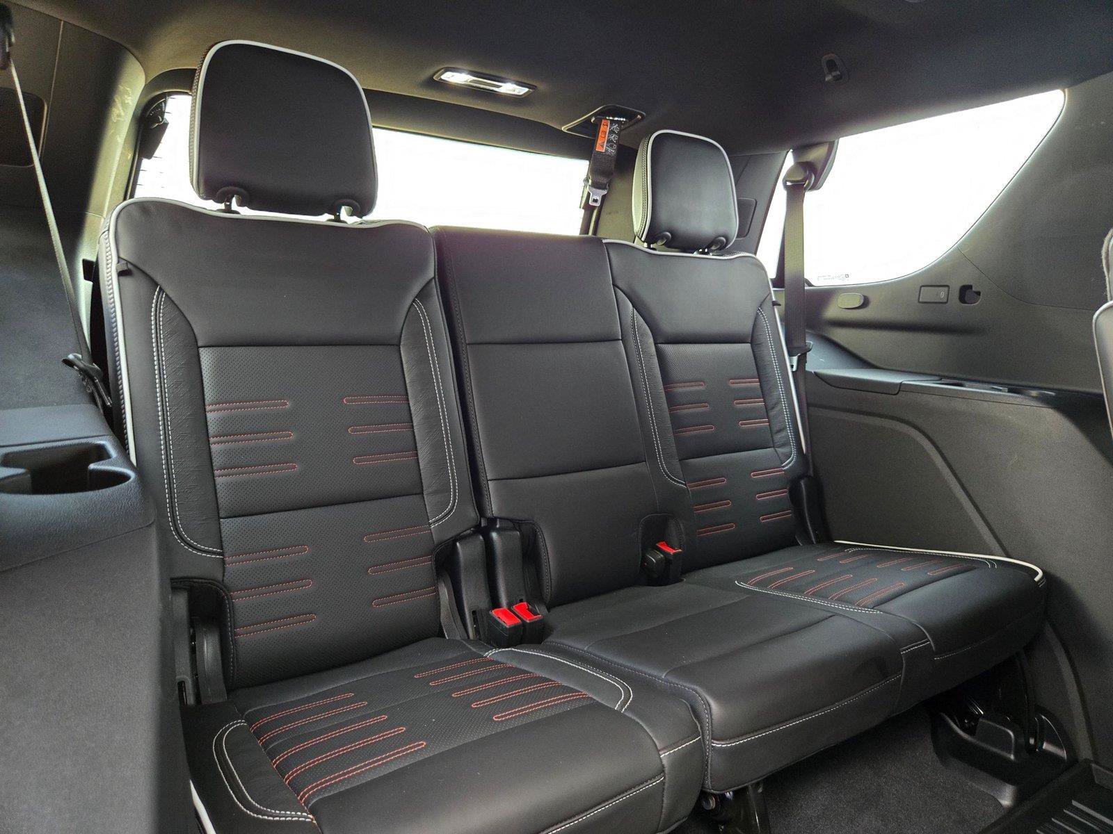 Used 2026 GMC Yukon AT4 Ultimate w/ LPO, Floor Liner Package AWD/4WD image 34