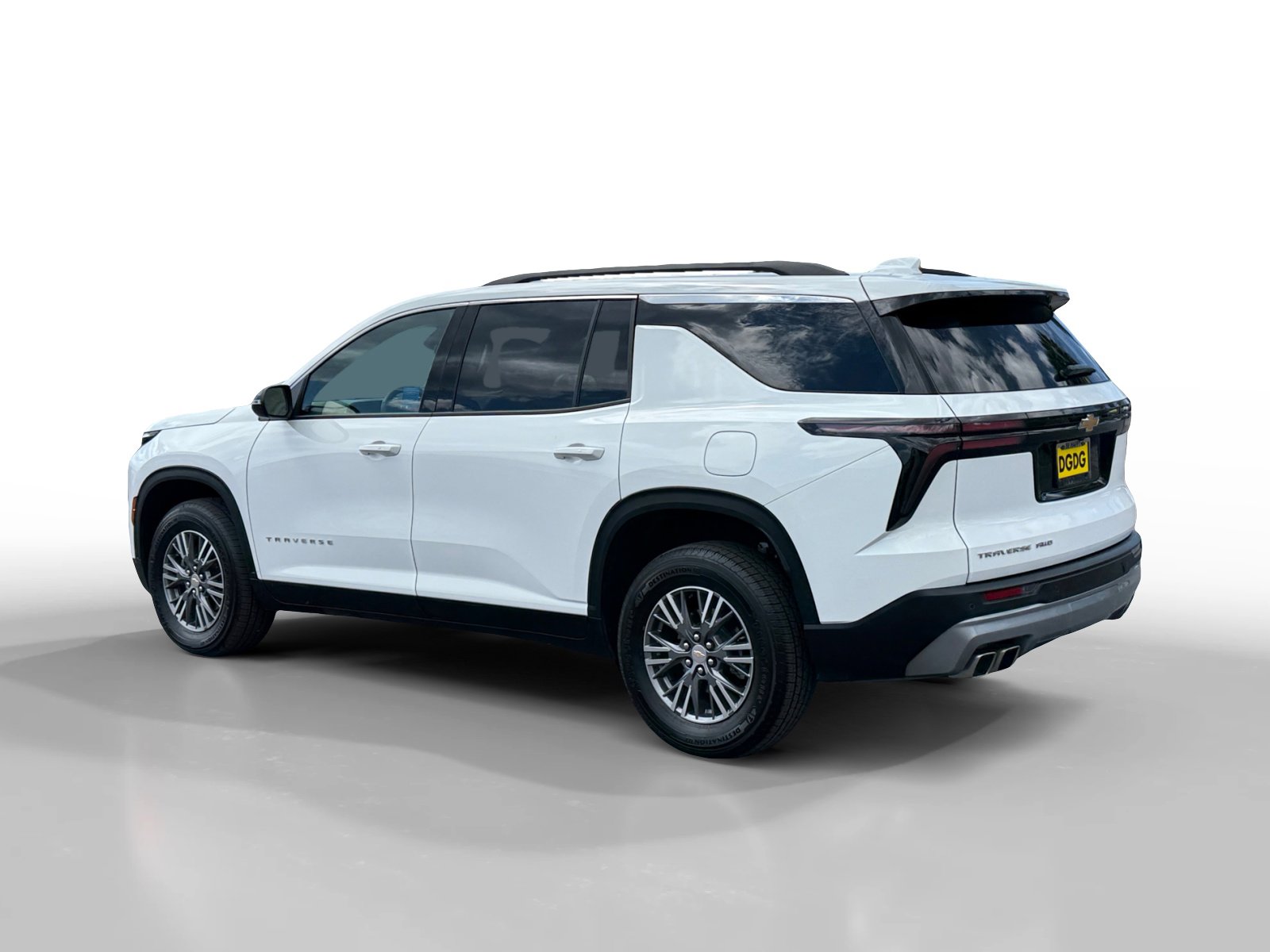 Used 2025 Chevrolet Traverse LT AWD/4WD image 3