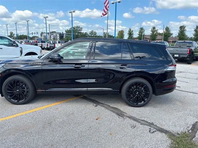 New 2025 Lincoln Aviator Reserve w/ Equipment Group 201A image 8