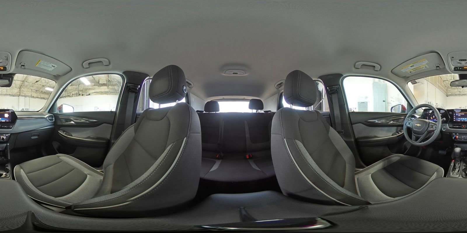 Used 2025 Chevrolet TrailBlazer LT image 41