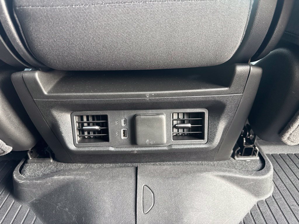 Used 2025 Chevrolet Silverado 2500 LT AWD/4WD image 26