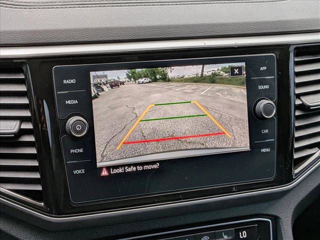 Used 2022 Volkswagen Atlas SE w/ Panoramic Sunroof Package FWD image 13