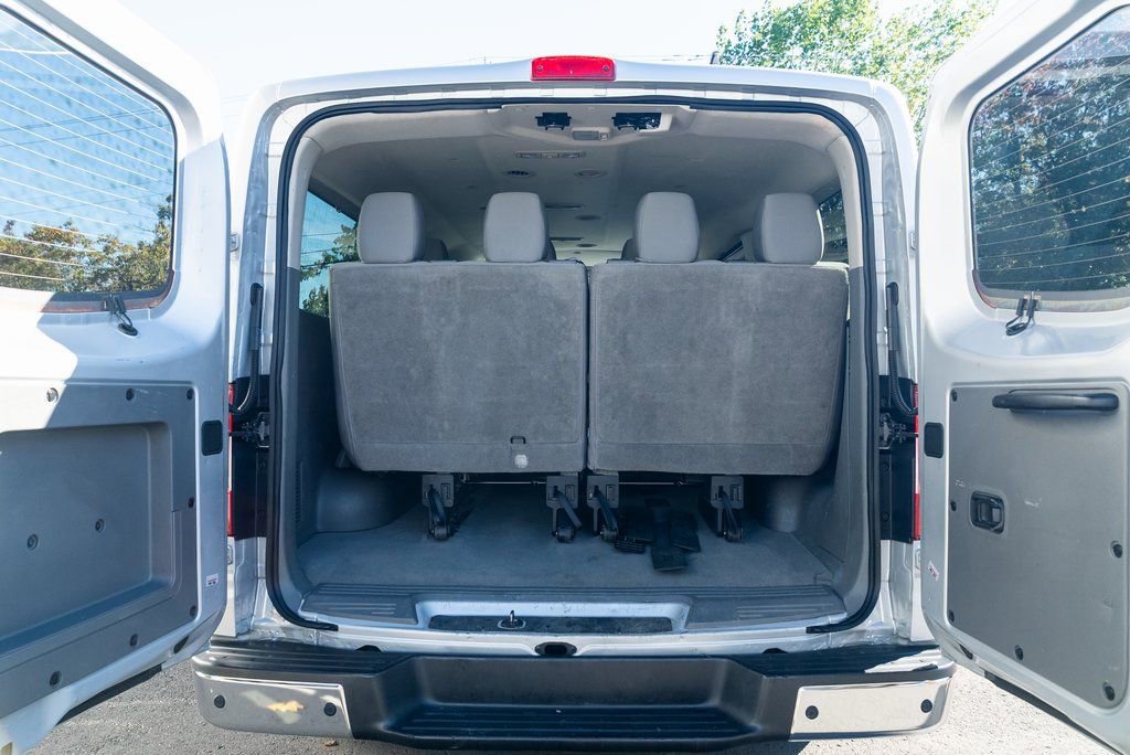 Used 2020 Nissan NV 3500 SV image 7