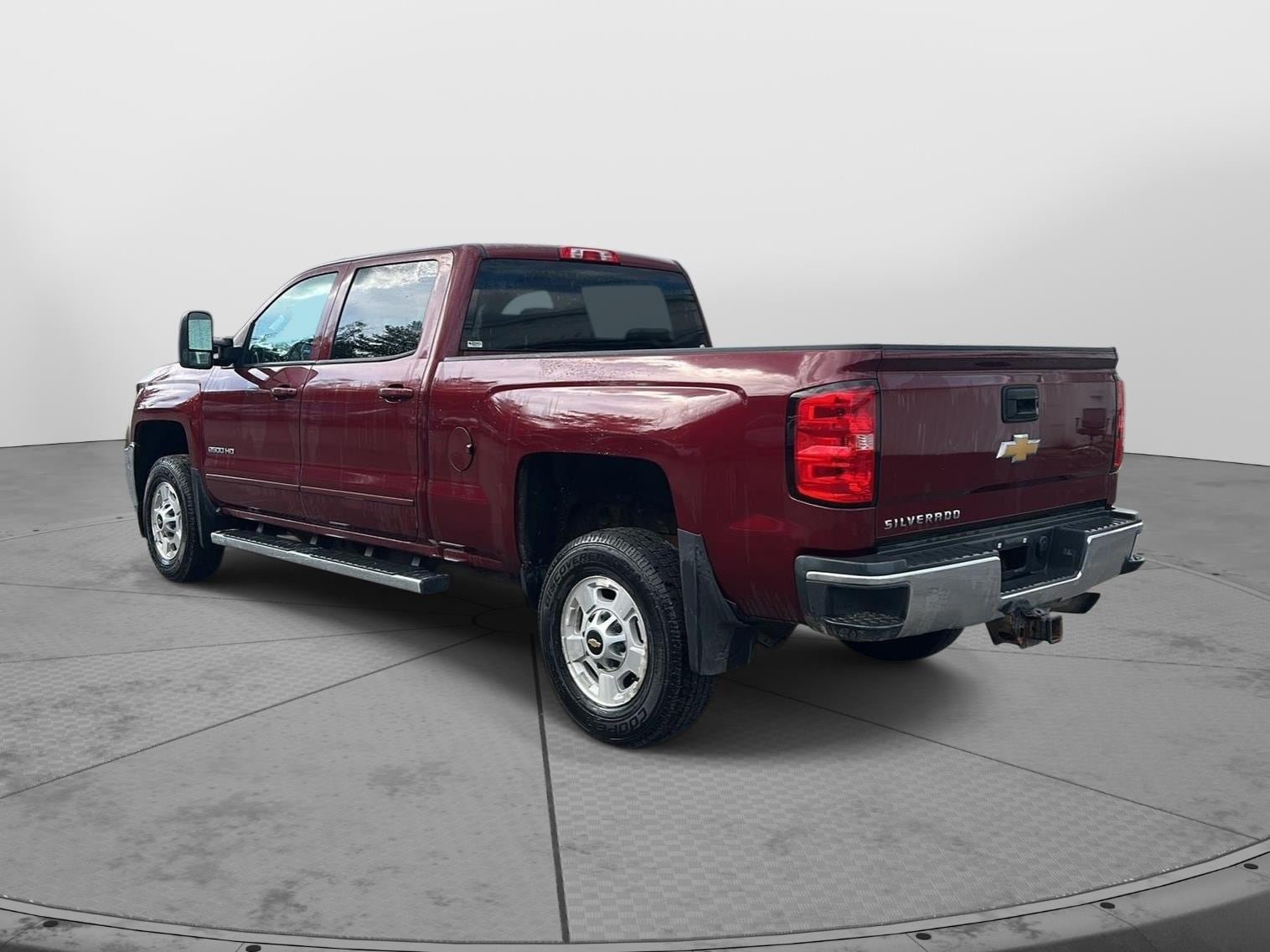 Used 2015 Chevrolet Silverado 2500 LT w/ LT Convenience Package AWD/4WD image 3