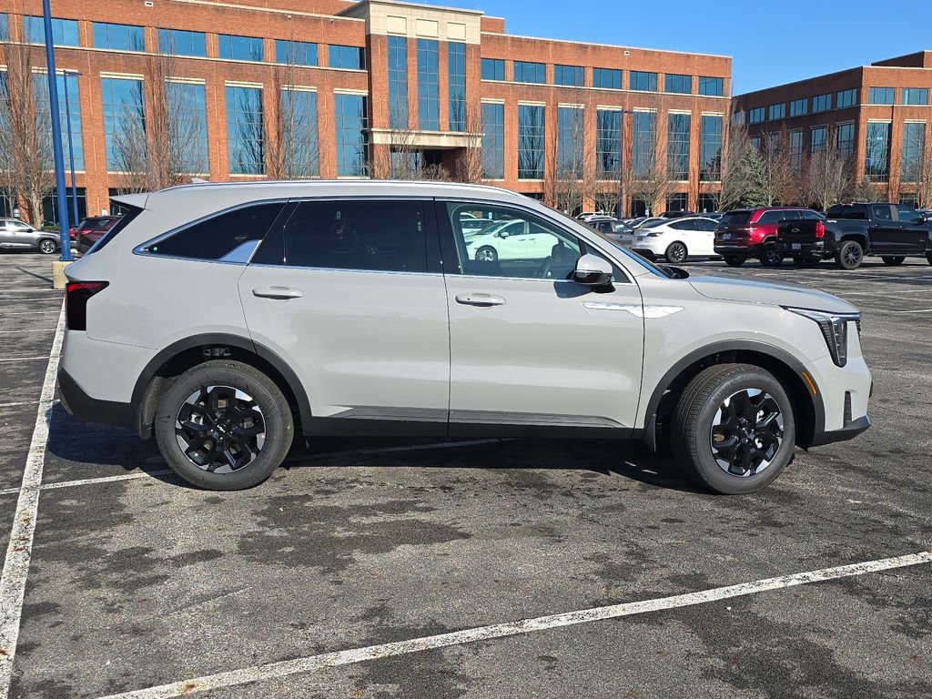 New 2026 Kia Sorento S w/ S Panoramic Sunroof Package image 17