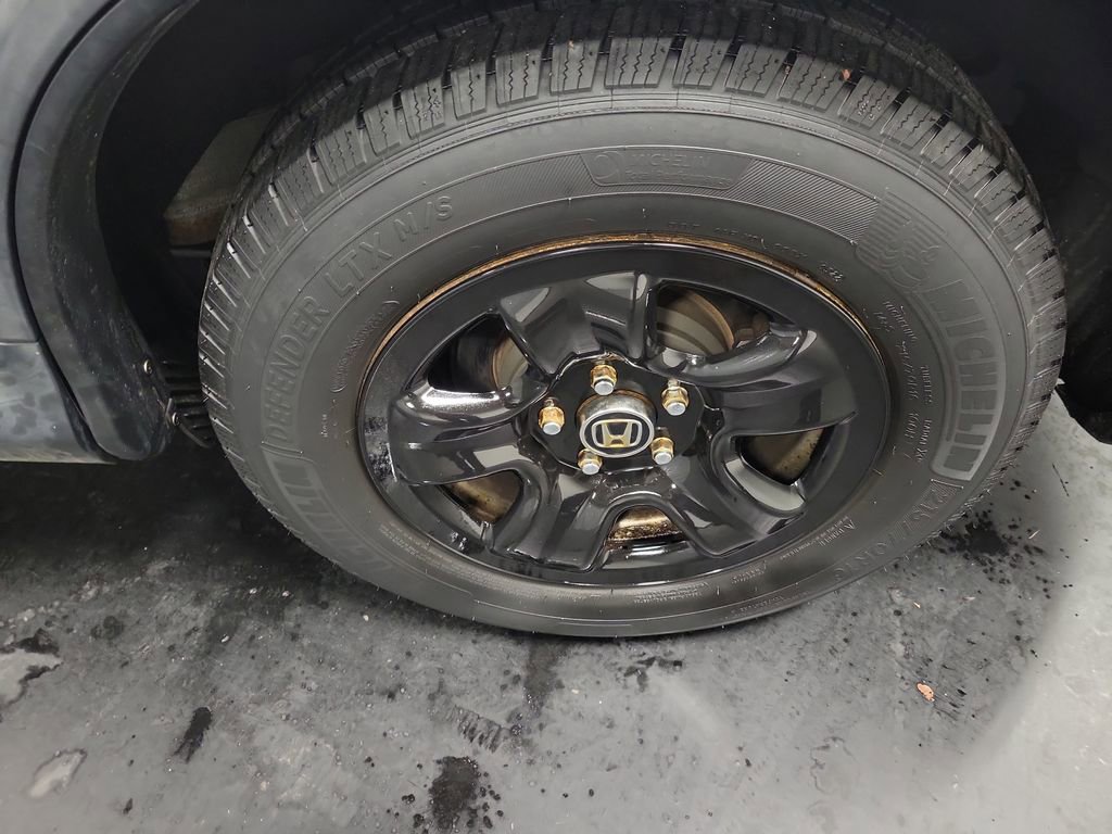 Used 2015 Honda CR-V LX image 11