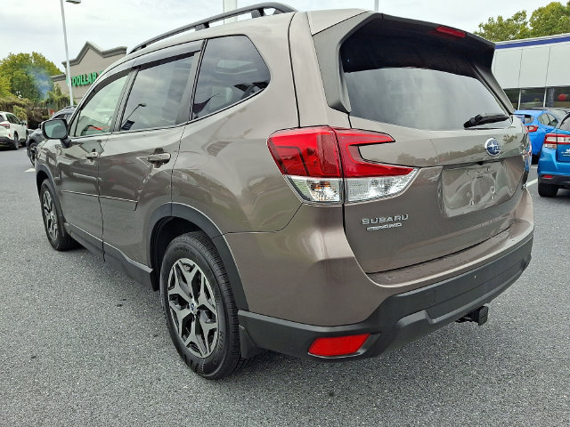 Certified 2022 Subaru Forester Premium AWD/4WD image 6