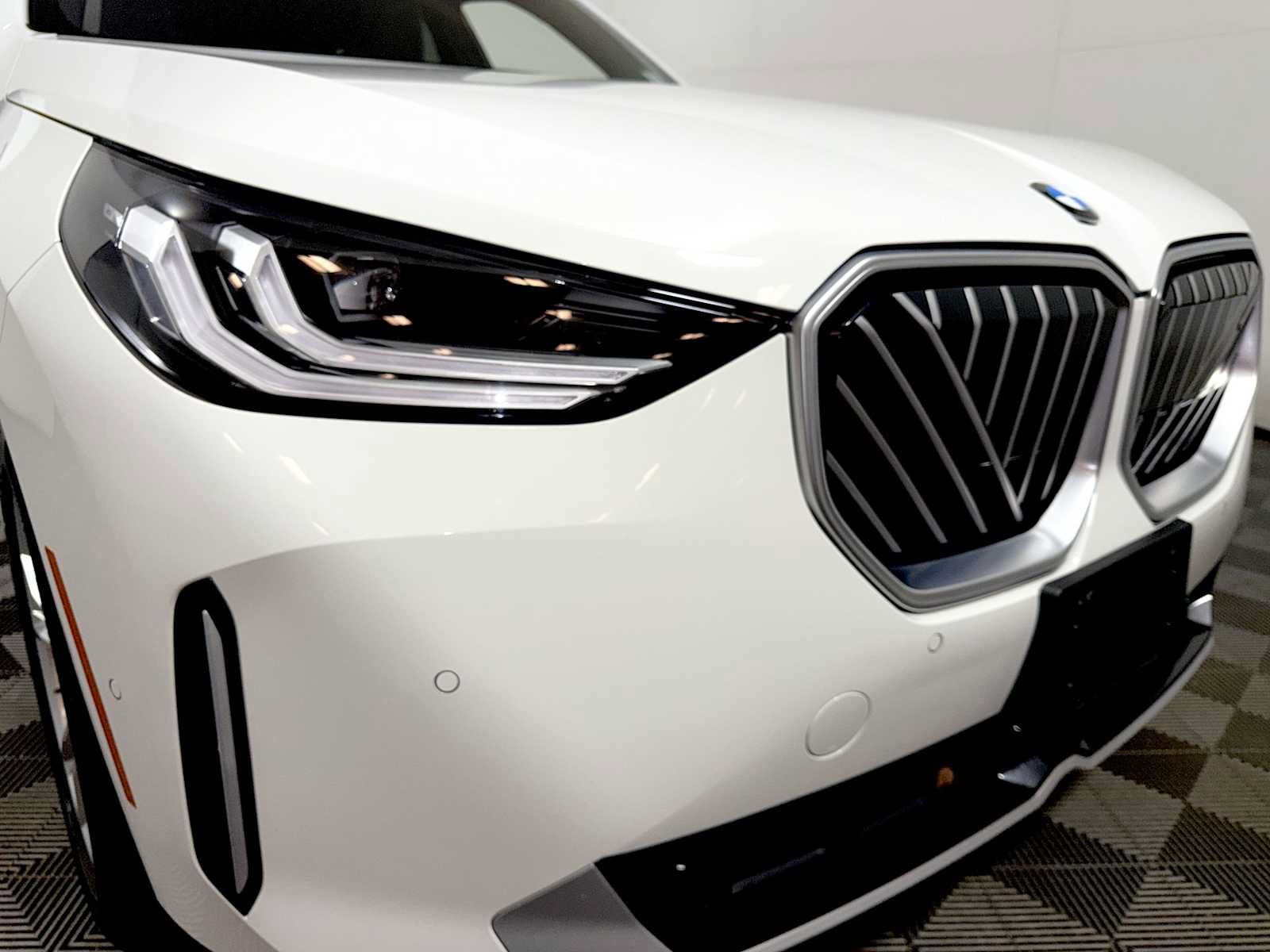 Used 2025 BMW X3 xDrive30i w/ Convenience Package AWD/4WD image 24