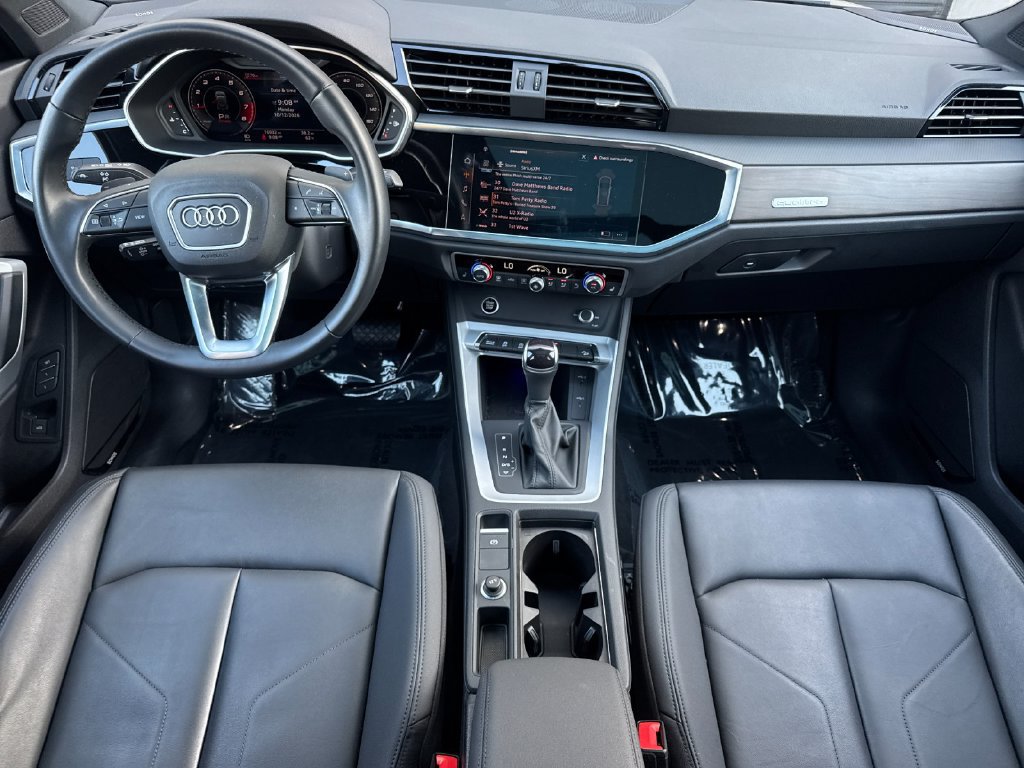 Certified 2022 Audi Q3 2.0T Premium Plus w/ Premium Plus Package AWD/4WD image 17