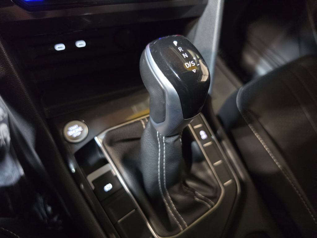 Used 2024 Volkswagen Tiguan SE FWD image 20