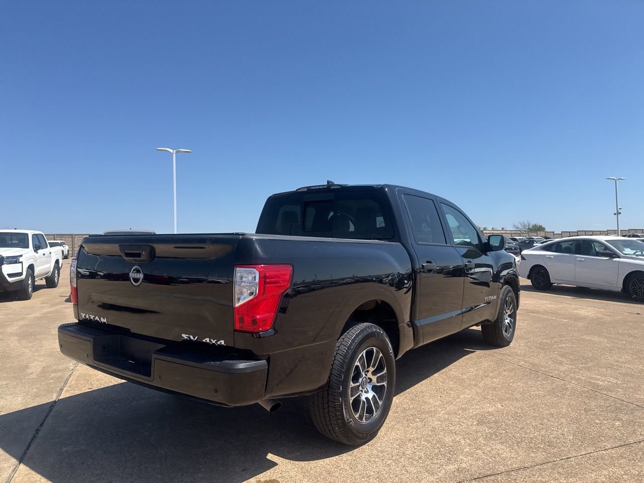 Certified 2024 Nissan Titan SV image 20