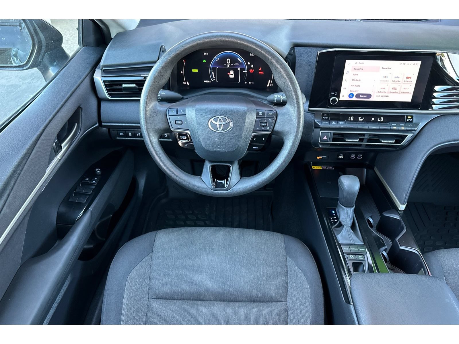Used 2025 Toyota Camry LE FWD image 16