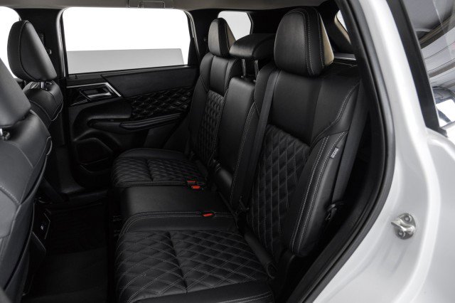 Used 2022 Mitsubishi Outlander SEL image 38