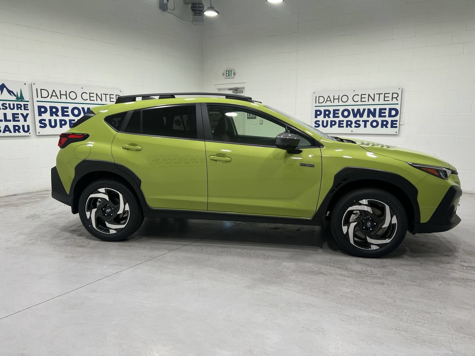 New 2026 Subaru Crosstrek 2.5i Limited w/ Crosstrek Mirror Package AWD/4WD image 9