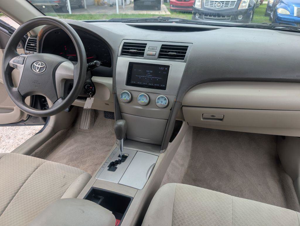 Used 2009 Toyota Camry SE FWD image 14