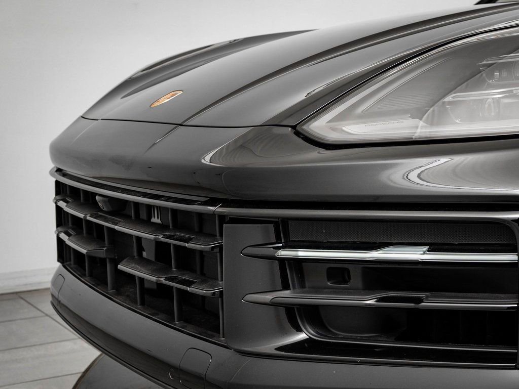 New 2026 Porsche Cayenne S AWD/4WD image 17