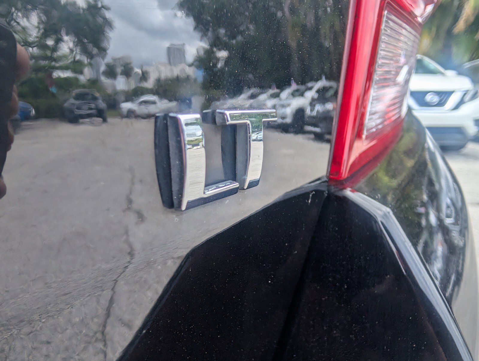 Used 2019 Chevrolet Trax LT w/ LT Convenience Package image 8