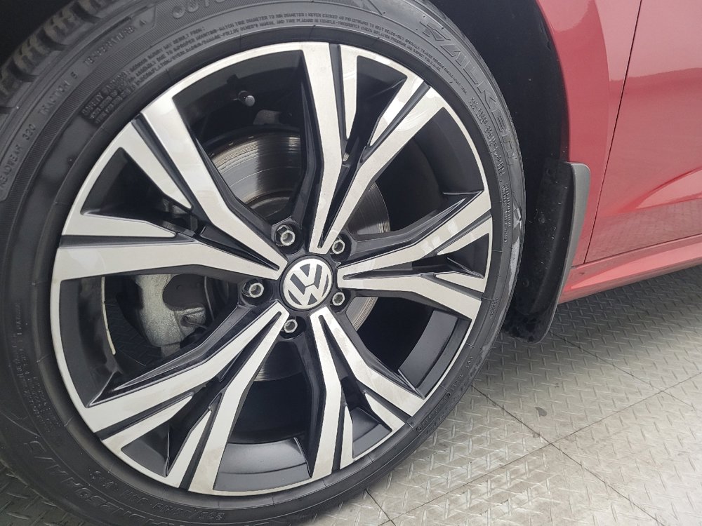 Used 2020 Volkswagen Passat 2.0T SEL image 31