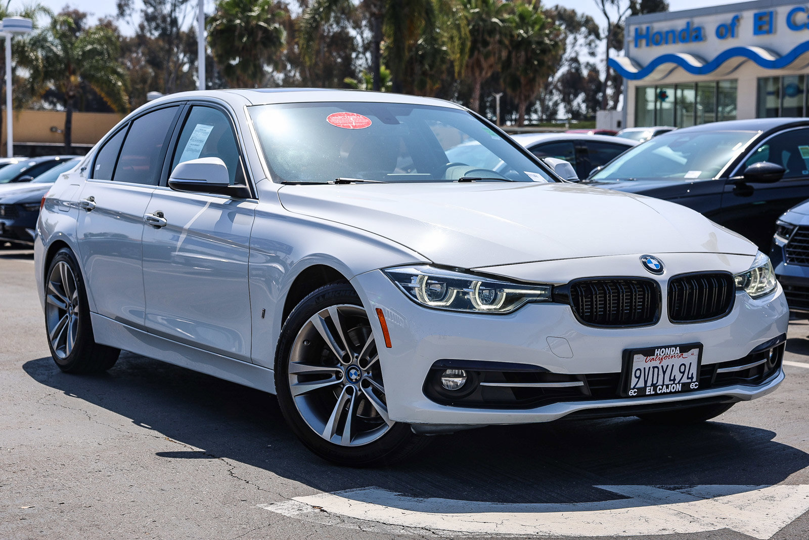 Used 2018 BMW 330e w/ Convenience Package RWD image 1